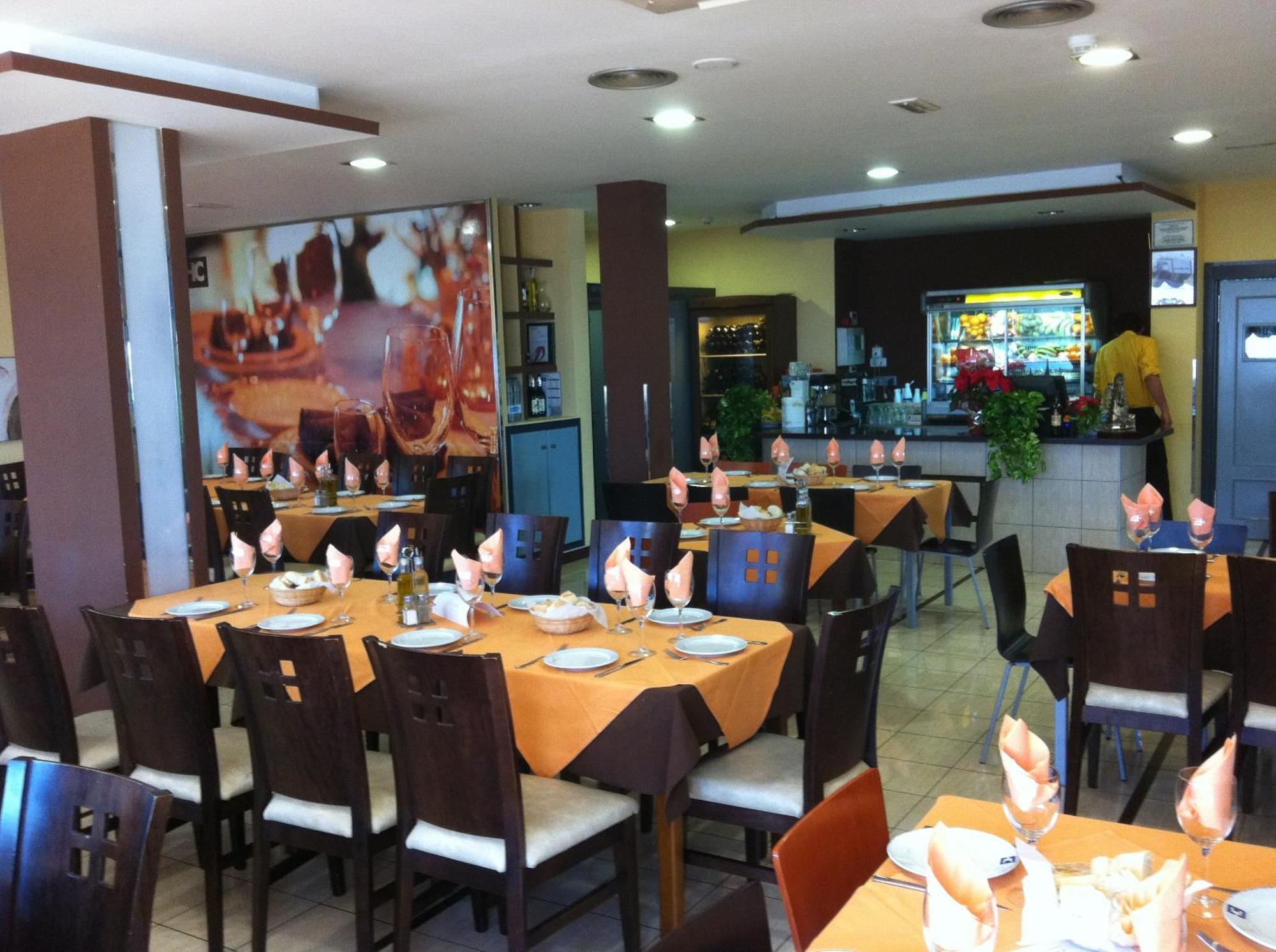 Hotel El Cruce Moraleda Moraleda De Zafayona Luaran gambar
