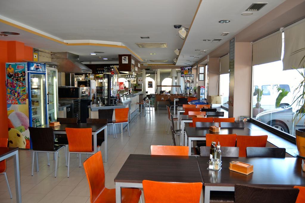 Hotel El Cruce Moraleda Moraleda De Zafayona Luaran gambar