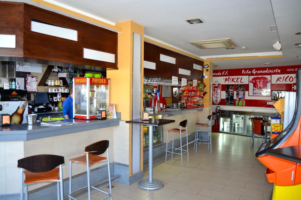 Hotel El Cruce Moraleda Moraleda De Zafayona Luaran gambar