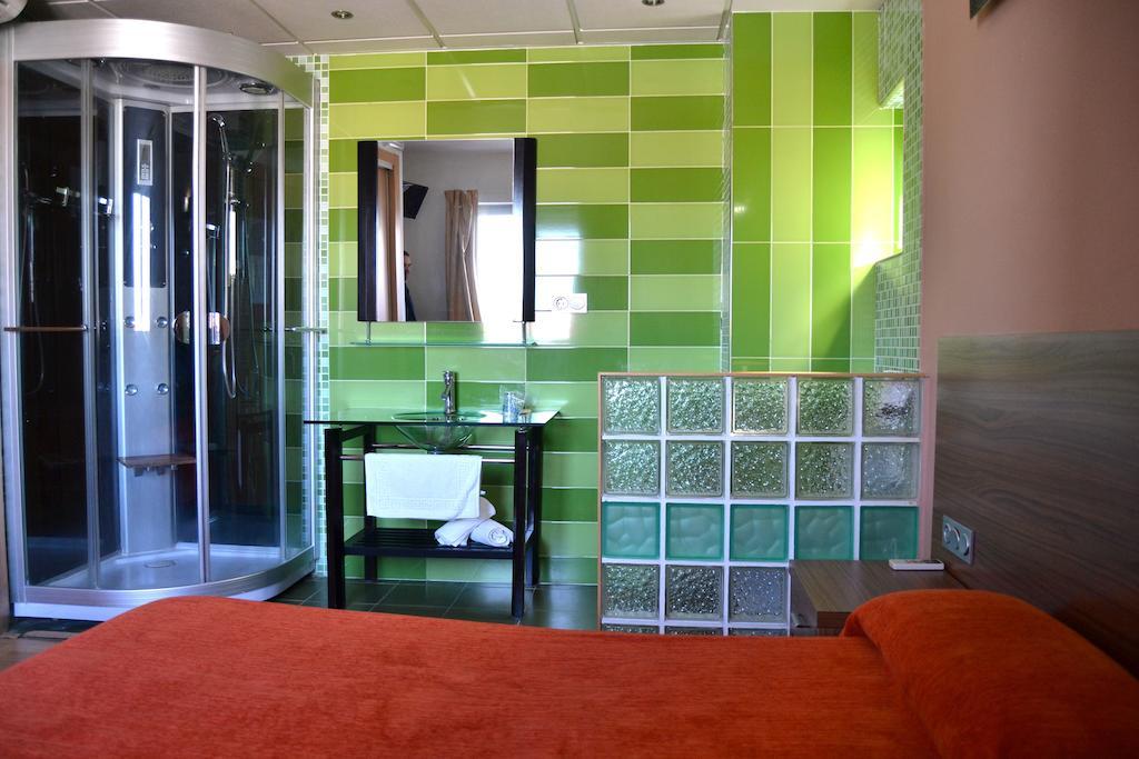 Hotel El Cruce Moraleda Moraleda De Zafayona Luaran gambar